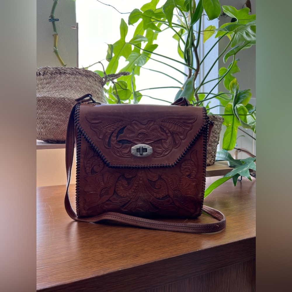 Unbranded vintage leather crossbody